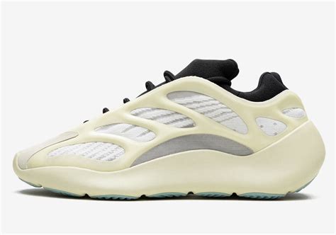 C500【OG版】 异形 YEEZY 700 V3 “AZAEL” 货号：FW4980， 